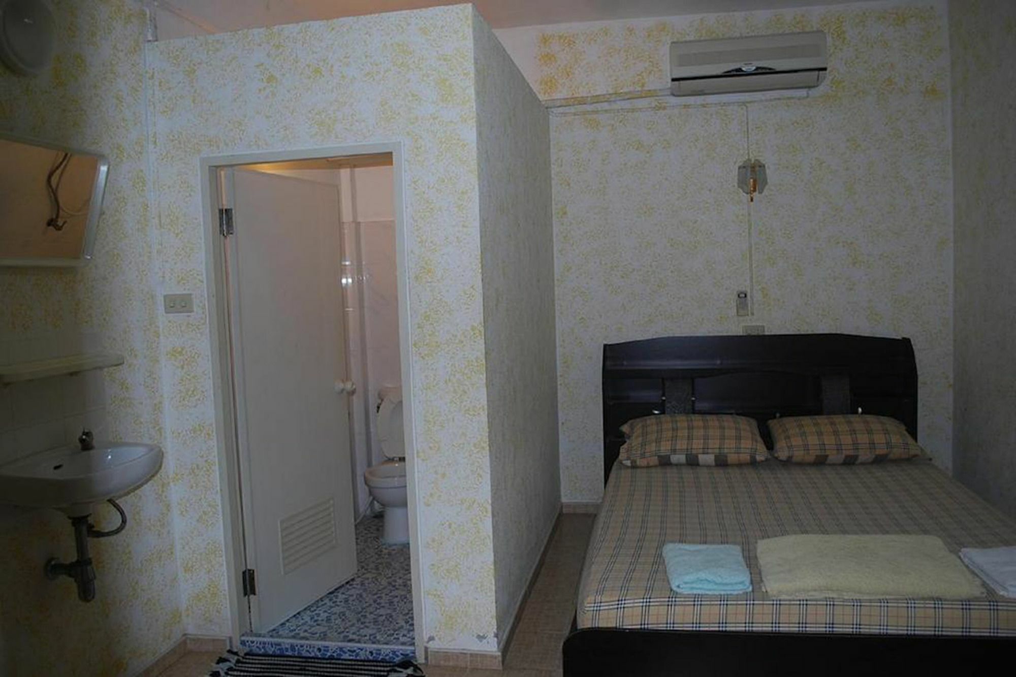 Jp Hometel Krabi town Εξωτερικό φωτογραφία