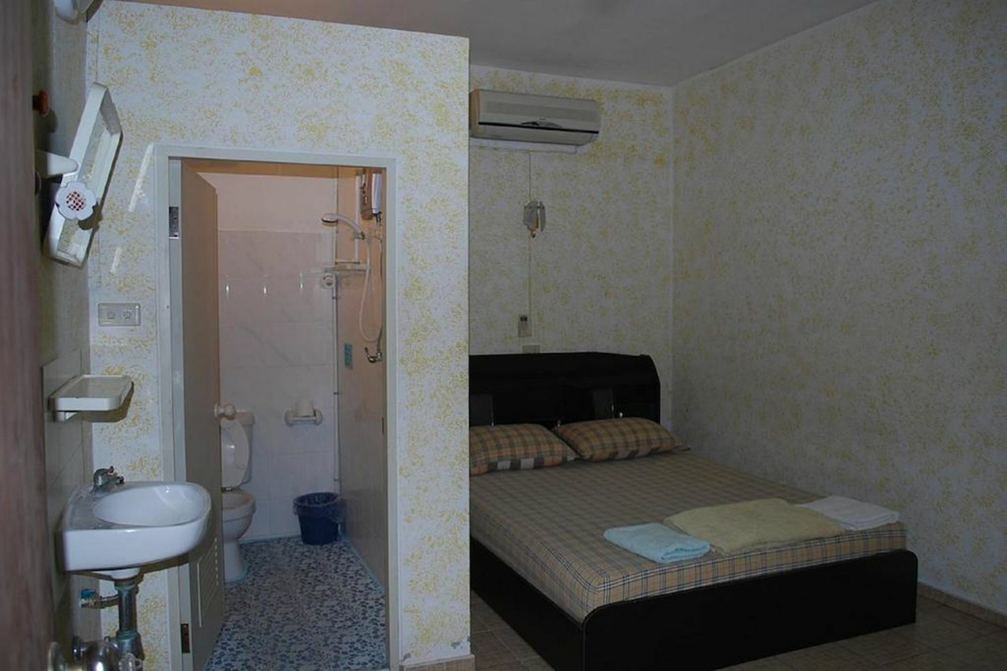 Jp Hometel Krabi town Εξωτερικό φωτογραφία